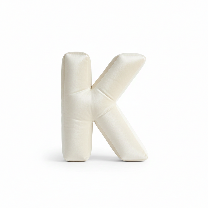 Rainbow Letters Premium Buchstabenkissen Off-White 40cm – 3D Samt