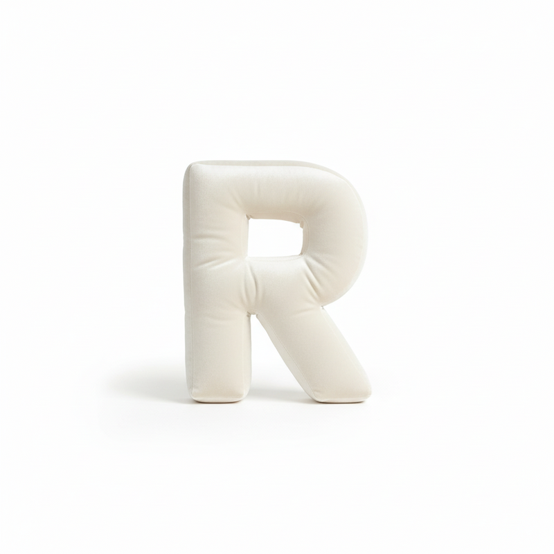 Rainbow Letters Premium Buchstabenkissen Off-White 40cm – 3D Samt