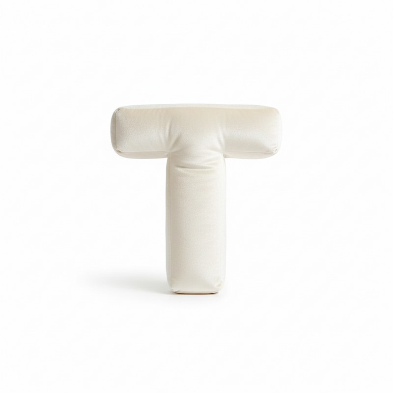 Rainbow Letters Premium Buchstabenkissen Off-White 40cm – 3D Samt