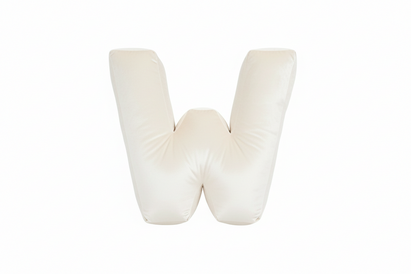Rainbow Letters Premium Buchstabenkissen Off-White 40cm – 3D Samt